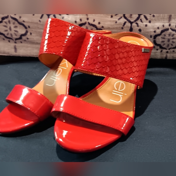 Calvin Klein- Cecily Python Patent Open Toe Heel- Red 6.5 - Picture 2 of 6